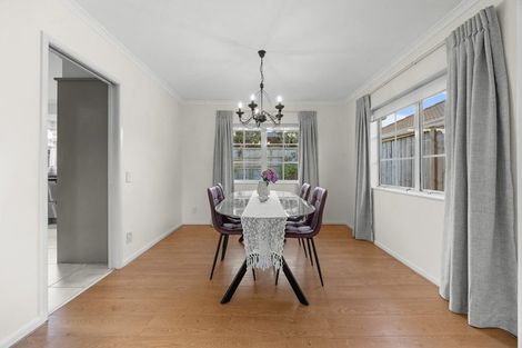 Photo of property in 8 William Woods Court, Flat Bush, Auckland, 2016