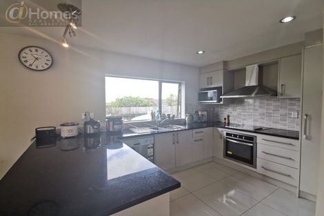 Photo of property in 201a Don Buck Road, Massey, Auckland, 0614