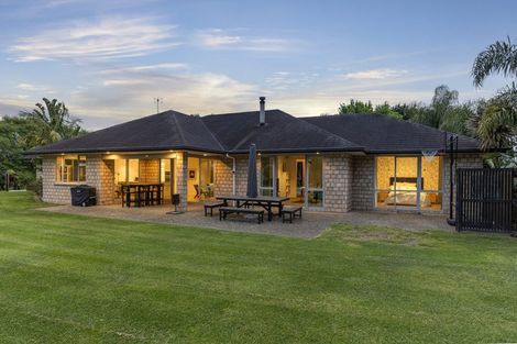 Photo of property in 300 Glenbrook Beach Road, Glenbrook, Waiuku, 2681