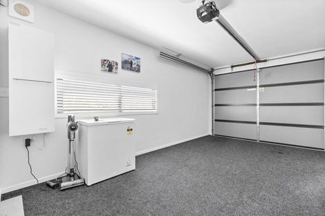 Photo of property in 8/17 Victoria Road, Mount Maunganui, 3116