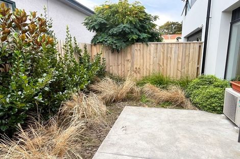Photo of property in 2/16 Devon Street, Sydenham, Christchurch, 8023