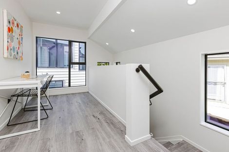 Photo of property in 16b Smedley Street, Manurewa, Auckland, 2102