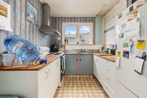 Photo of property in 43 Fox Street, Woodville, 4920