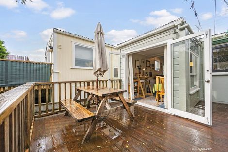 Photo of property in 24 Duppa Street, Berhampore, Wellington, 6023