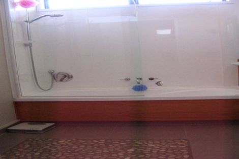 Photo of property in 1/12 Spears Place, Botany Downs, Auckland, 2010