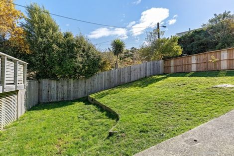 Photo of property in 13 Thurleigh Grove, Karori, Wellington, 6012