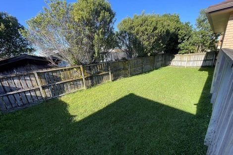 Photo of property in 35 Chesterfield Way, Orewa, 0931