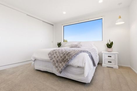 Photo of property in 15 Beachman Grove, Hilltop, Taupo, 3330