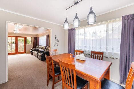 Photo of property in 3a Caroline Crescent, Highbury, Palmerston North, 4412