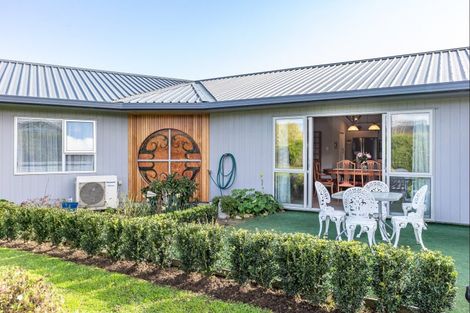 Photo of property in 23 Saint Laurent Way, Ohau, Levin, 5570