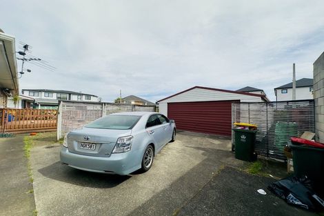 Photo of property in 64 Motatau Road, Papatoetoe, Auckland, 2025