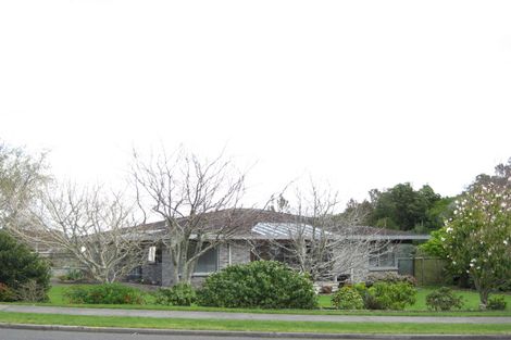 Photo of property in 86 Branch Road, Highlands Park, New Plymouth, 4312