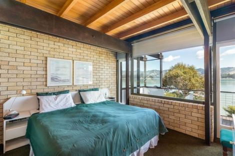 Photo of property in 417 Marine Drive, Charteris Bay, Lyttelton, 8971