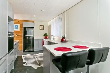 Photo of property in 13 Grenadine Place, Unsworth Heights, Auckland, 0632