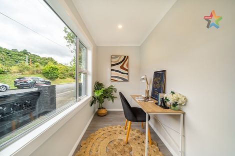 Photo of property in 8 Golf Road, Manor Park, Lower Hutt, 5019