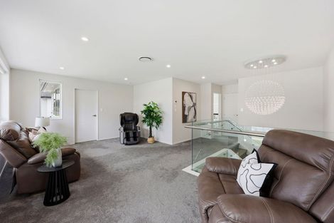 Photo of property in 19 Horsefields Drive, Flat Bush, Auckland, 2019