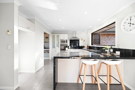 Photo of property in 6 Compton Grove, Huntington, Hamilton, 3210