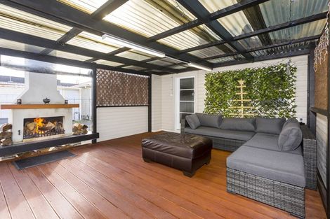 Photo of property in 18 Tawai Street, Trentham, Upper Hutt, 5018