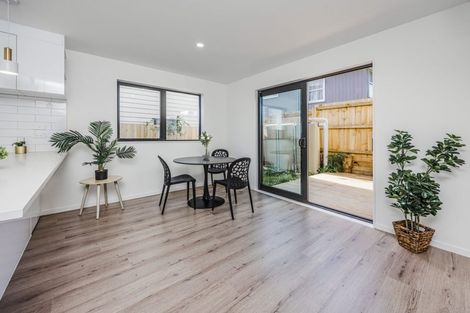 Photo of property in 2/6 Pah Road, Papatoetoe, Auckland, 2025