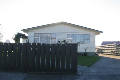 Photo of property in 36 John F Kennedy Drive, Milson, Palmerston North, 4414