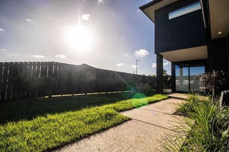 Photo of property in 238 Park Estate Road, Rosehill, Papakura, 2113