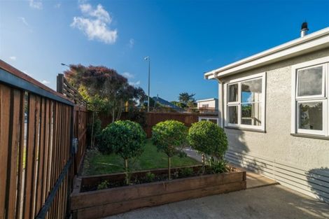 Photo of property in 297 Estuary Road, South New Brighton, Christchurch, 8062