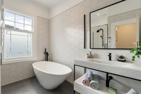 Photo of property in 57 Bolton Street, Kelburn, Wellington, 6012