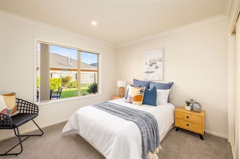 Photo of property in 17 Garforth Green, Halswell, Christchurch, 8025