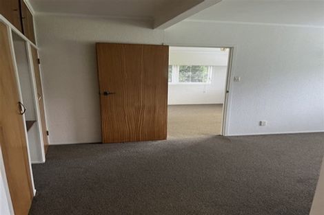 Photo of property in 9 La Perouse Street, Botany Downs, Auckland, 2010