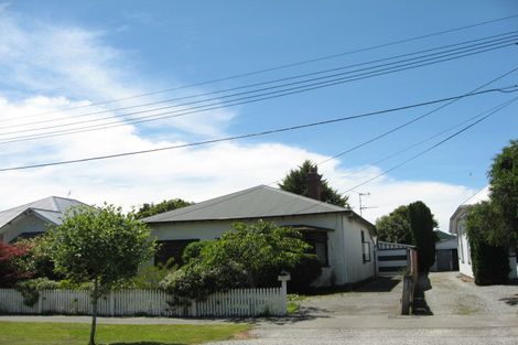 Photo of property in 46 Woodville Street, Edgeware, Christchurch, 8013
