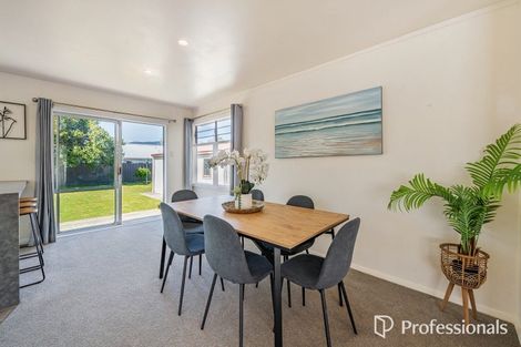 Photo of property in 38 Routley Crescent, Elderslea, Upper Hutt, 5018