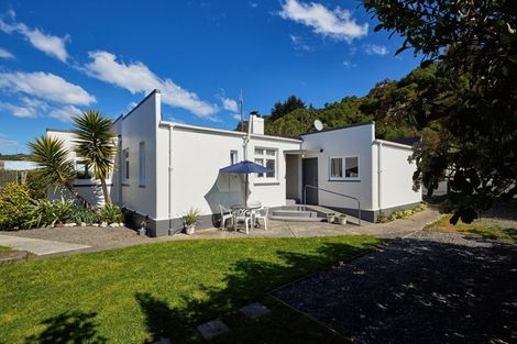 Photo of property in 18 Yarmouth Street, Kaikoura, 7300