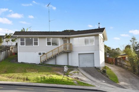 Photo of property in 10 Totaravale Drive, Totara Vale, Auckland, 0629