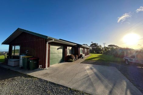 Photo of property in 136 Gatfield Road, Kaukapakapa, 0873