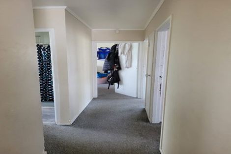 Photo of property in 6 Karina Place, Glen Eden, Auckland, 0602