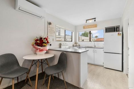 Photo of property in 1/50 Tawa Crescent, Manurewa, Auckland, 2102