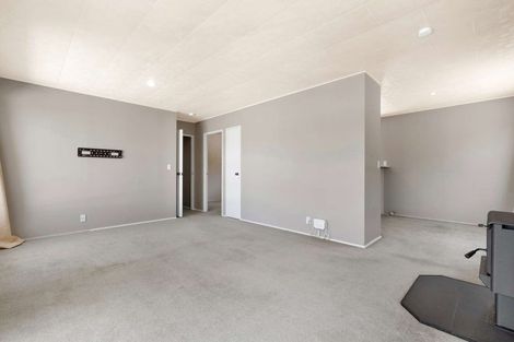 Photo of property in 2 Foley Drive, Springfield, Rotorua, 3015