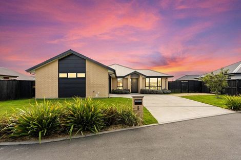 Photo of property in 5 Solitary Lane, Rolleston, 7615