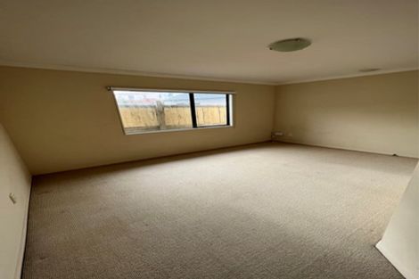 Photo of property in 1 Killybegs Drive, Pinehill, Auckland, 0632