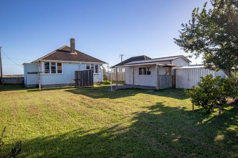 Photo of property in 687 State Highway 25, Waitakaruru, Ngatea, 3576