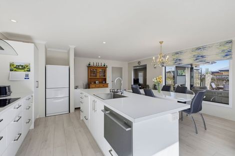 Photo of property in 32 Purnell Street, College Estate, Whanganui, 4500