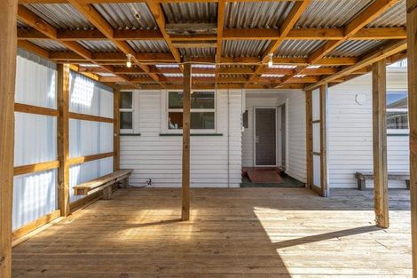 Photo of property in 3 Marlborough Street, Levin, 5510