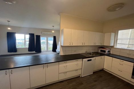 Photo of property in 72 Fairlie Terrace, Kelburn, Wellington, 6021