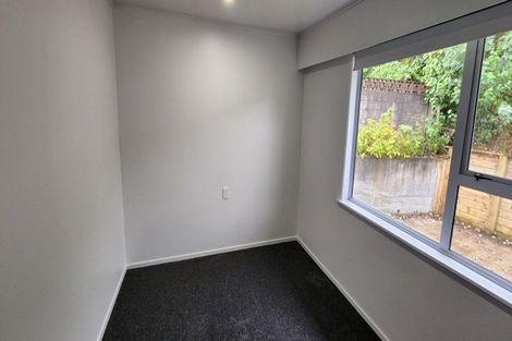 Photo of property in 21 Whakawhiti Street, Marfell, New Plymouth, 4310