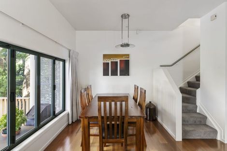 Photo of property in 91 Hinemoa Street, Birkenhead, Auckland, 0626