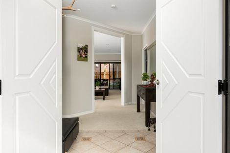 Photo of property in 11 Kinloch Drive, Bethlehem, Tauranga, 3110