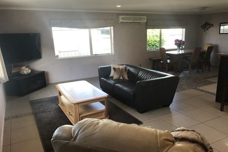 Photo of property in 10 Santa Cruz Drive, Papamoa Beach, Papamoa, 3118