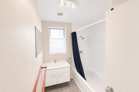 Photo of property in 40 Mack Place, Red Hill, Papakura, 2110