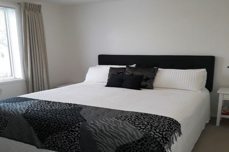 Photo of property in 2/100 Edinburgh Street, Pukekohe, 2120