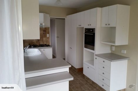 Photo of property in 17 Mckellar Place, Hornby, Christchurch, 8042